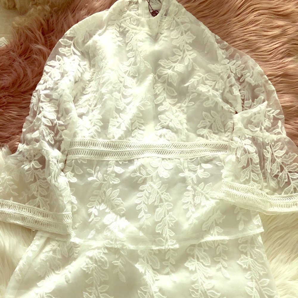 White applique/lace above the knee dress